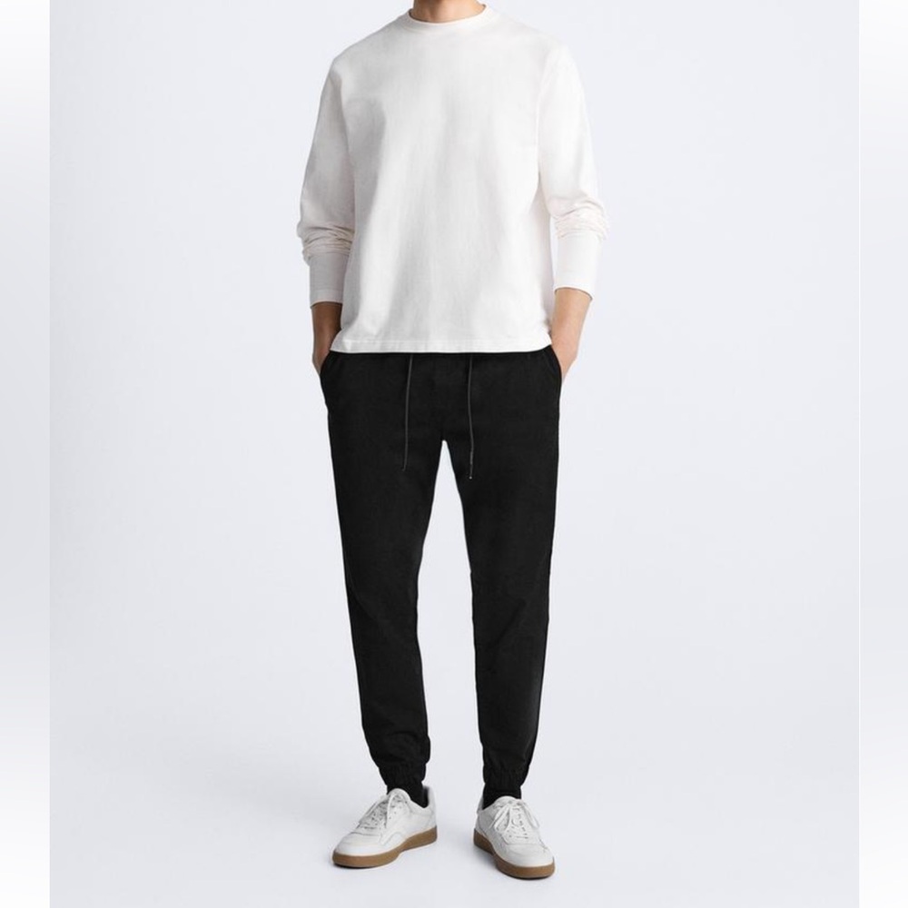 Zara black joggers, Size slim M